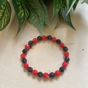 Red & Black Crystal Beaded Bracelet Size 7 inches